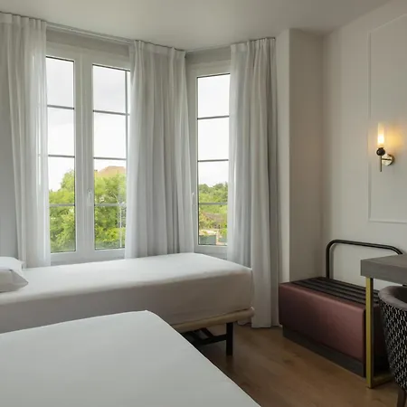 Exe Zarzuela Park Hotel Madrid Exterior photo